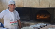 260 derece fırının başında oruç tutuyorlar