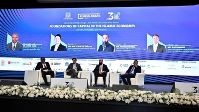 3. K&uuml;resel İslami Ekonomi Zirvesi'nde "Katılım Bankacılığı Grupları CEO Paneli" d&uuml;zenlendi