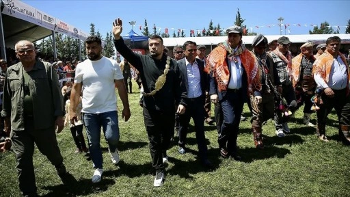 3. Mustafa Kiremitli Yağlı Güreşleri'nde başpehlivanlığı Feyzullah Aktürk kazandı