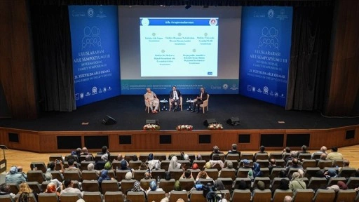 "3. Uluslararası Aile Sempozyumu"nda açılış oturumu düzenlendi