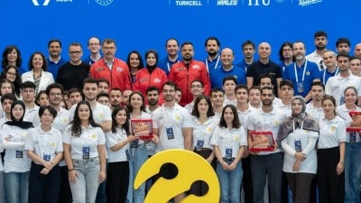 "5G ve Yapay Zeka ile Akıllı Yol G&uuml;venliği Yarışması"nda final heyecanı yaşandı