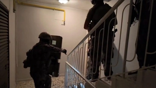 6 ilde terör örgütü operasyonlarında çok sayıda kişi yakalandı
