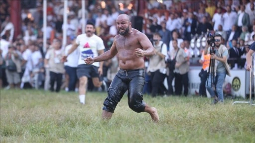 664. Tarihi Kırkpınar Yağlı Güreşleri'nde başpehlivanlığı Orhan Okulu kazandı