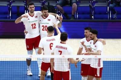 A Milli Erkek Voleybol Takımı, Arjantin&rsquo;i 3-2 mağlup etti