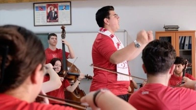 A Milli Futbol Takımı beste yarışmasında "Bizim &Ccedil;ocuklar" birinci oldu