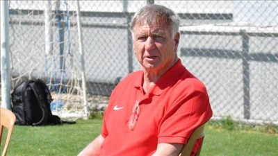 A Milli Futbol Takımı'nın eski teknik direkt&ouml;rlerinden Piontek, hayatını kaybetti