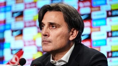 A Milli Futbol Takımı Teknik Direkt&ouml;r&uuml; Montella: Bu ekip, D&uuml;nya Kupası'na tesad&uuml;fen gitmedi