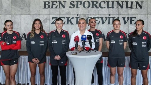 A Milli Kadın Futbol Takımı'nda Kosova maçları öncesi medya günü düzenlendi