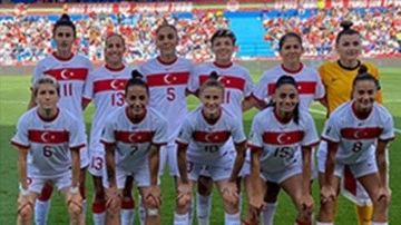 A Milli Kadın Futbol Takımı, Portekiz'e 4-0 mağlup oldu