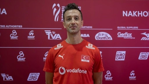 A Milli Kadın Voleybol Takımı Başantrenörü Santarelli'den "İspanya" uyarısı