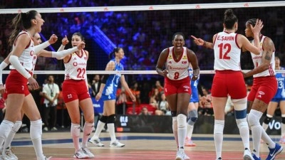 A Milli Kadın Voleybol Takımı, VNL'nin ikinci haftasında 4'te 4 yaptı