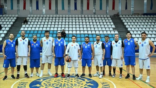 AA Erkekler Basketbol Turnuvası'nda finalistler belli oldu