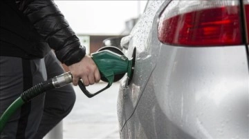 AB, benzinli ve dizel otomobilleri 2035'te yasaklayacak