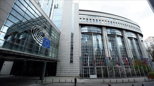 AB, firmaların büyük kısmını sınırda karbon vergisinden muaf tutacak