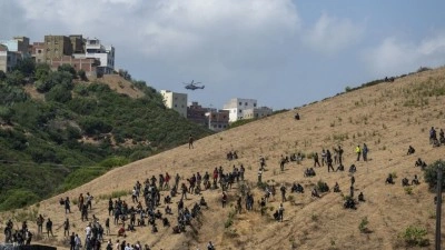 AB Komisyonu: Sebte'ye yeni d&uuml;zensiz ge&ccedil;işler engellendi, kalanların geri g&ouml;nderilmesini bekliy