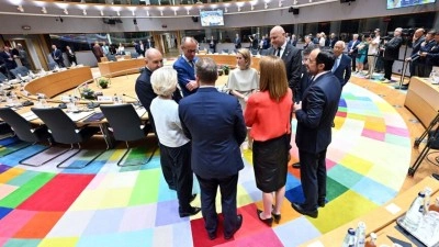 AB Liderler Zirvesi ikinci oturumları başladı