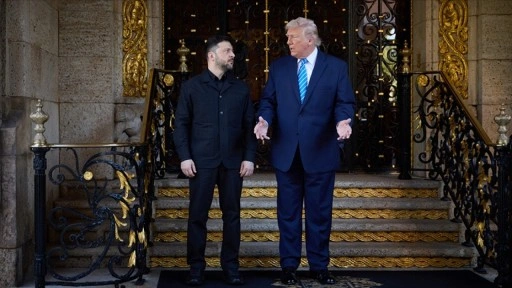ABD Başkanı Trump'ın &uuml;lkesine yaptığı ziyarette Zelenskiy'ye kaba davrandığı iddia edildi