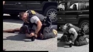 ABD&#039;de bir siyahiyi yumruklayan polis kovuldu