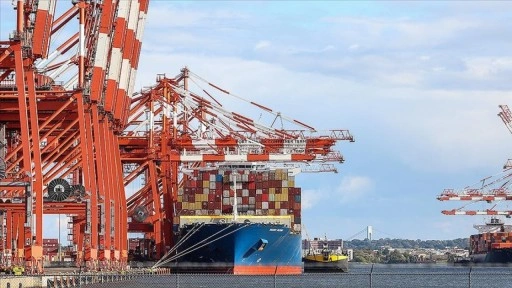 ABD'de tarifelerin bütçe açığını 10 yıl içinde 2,8 trilyon dolar azaltması bekleniyor