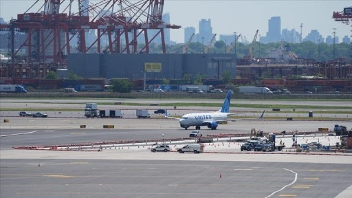 ABD'de teknik sorunların yaşandığı Newark Liberty Uluslararası Havalimanı'nda uçuşlar azal