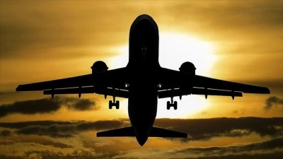ABD'de yakıt fiyatlarının artmasının u&ccedil;ak biletlerini ve sefer sayılarını etkileyeceği uyarısı