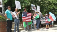 ABD'de yaşayan Azeriler Ermenistan'ı protesto etti