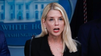 ABD Kongresi'nde Adalet Bakanı Bondi&rsquo;ye Epstein dosyası soruları y&ouml;neltildi