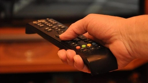 ABD'li komedyen Kimmel'ın programı, ABC'de yayına devam edecek