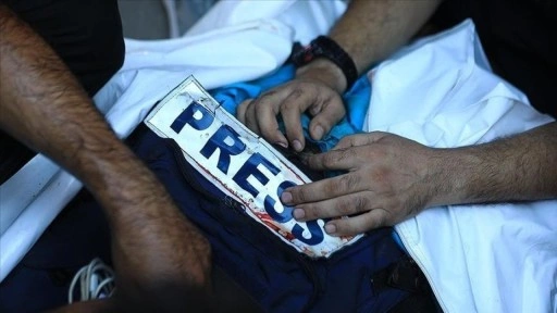 ABD'li Senatör Sanders'tan, İsrail'in öldürdüğü gazeteciler için soruşturma çağrısı