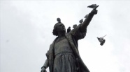 ABD&#039;nin Boston kentinde Kristof Kolomb heykelinin başı kesildi