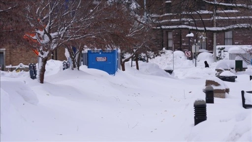 ABD'nin iç kesimlerinde kar ve fırtına nedeniyle yaklaşık 2 bin 500 uçuş iptal edildi