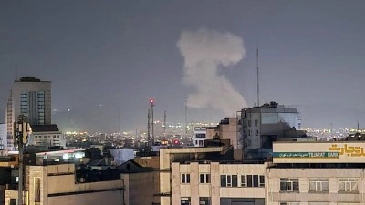 ABD'nin yeni saldırıları duyurmasının ardından İran&rsquo;ın farklı b&ouml;lgelerinde patlama sesleri duyuldu