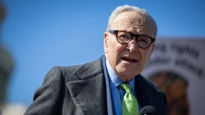 ABD Senatosu Azınlık Lideri Schumer, &uuml;lkesinin İran'a saldırılarını "destansı başarısızlık" diye nitelendirdi