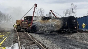 ABD Ulaştırma Bakanı Buttigieg, haftalar sonra tren kazasının yaşandığı bölgeye gitti