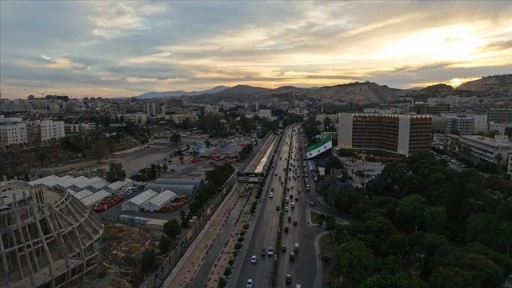 ABD yaptırımlarının kalkması Suriye'nin yeniden inşa sürecine ivme kazandıracak