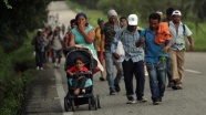 ABD yolundaki göçmenler Meksika'nın teklifini reddetti