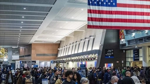 ABD y&ouml;netimi, seyahat yasağı bulunan &uuml;lkeler arasına Suriye ile Filistin'i de ekledi