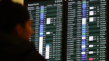 ABD'de havacılık idaresinin bilgisayarlarındaki sorun nedeniyle yüzlerce uçuş aksadı