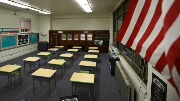 ABD'de okullar, işten ayrılmalar nedeniyle öğretmen bulmakta zorlanıyor