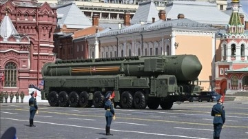 ABD'li yetkililer: Rusya'nın, Belarus'a taktik nükleer silah sevkiyatında şüpheye ned