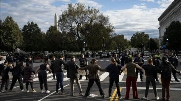 ABD'nin başkentinde bir grup Yahudi "ateşkes" talebiyle gösteri düzenledi