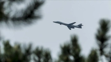 ABD'nin bombardıman uçakları Bosna Hersek ile işbirliğini vurgulamak için havalandı