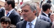 Abdullah Gül’den sert açıklama: Telin ediyorum!