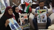 Açlık grevindeki Filistinli tutuklu Ebu Atvan&#039;ın annesi: Oğlumun tabutta dönmesini istemiyorum