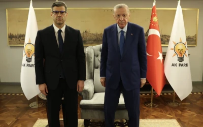 Adana AK Parti&rsquo;de Mustafa &Ouml;zkan d&ouml;nemi ve siyasal dil -Mustafa Ayg&uuml;l yazdı-