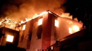 Adana&#39;da özel öğrenci yurdunda yangın: 12 kişi canından oldu
