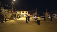 Adana'da yüzleri maskeli kişiler, ev ve iş yerlerine ateş açtı, 1 polis yaralandı