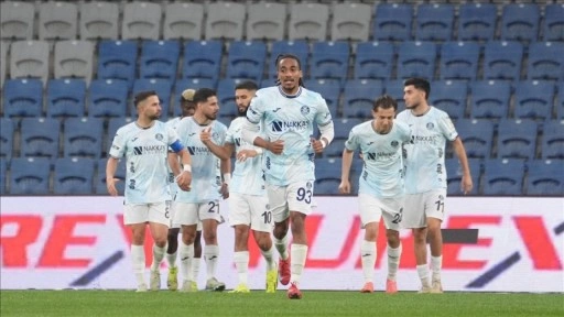 Adana Demirspor Süper Lig'de 3. galibiyetini aldı