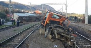 Adana-Karaisalı'da demiryolu tamir aracı devrildi: 3 işçi hayatını kaybetti