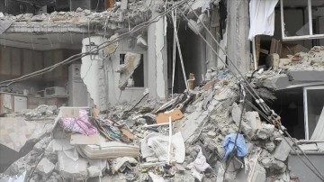 Adana'da depremde yıkılan binaların zemininde "jeoteknik deney" yapılacak